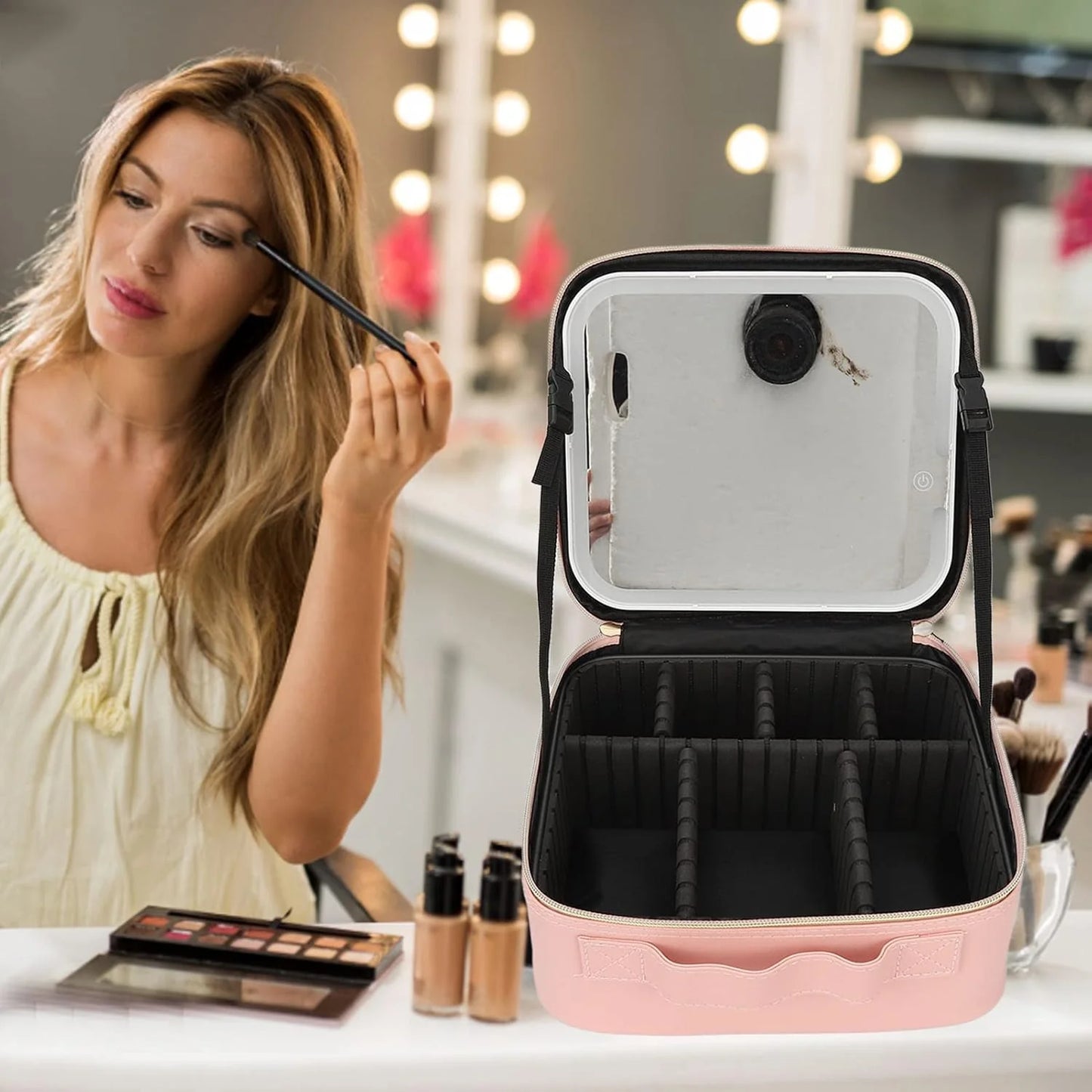 Estuche de Maquillaje Portátil con Espejo LED